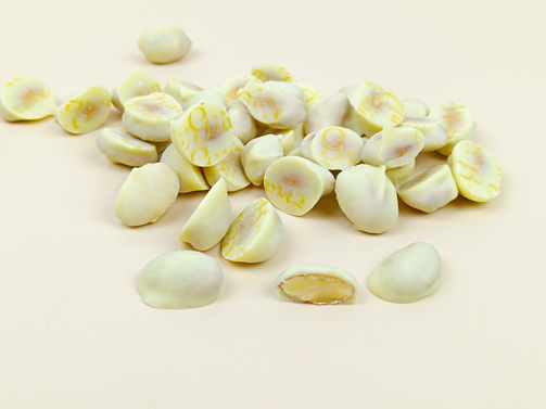 Grace White Chocolate and Almond Pieces
